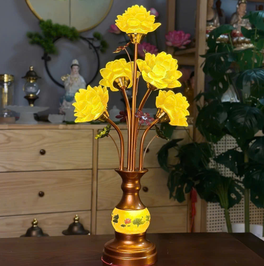 Đèn led thờ tạo sự linh thiêng